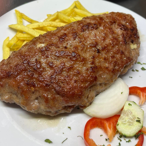 Punjena pljeskavica (400g)