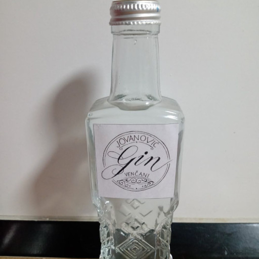 Domaći GIN 0.75l