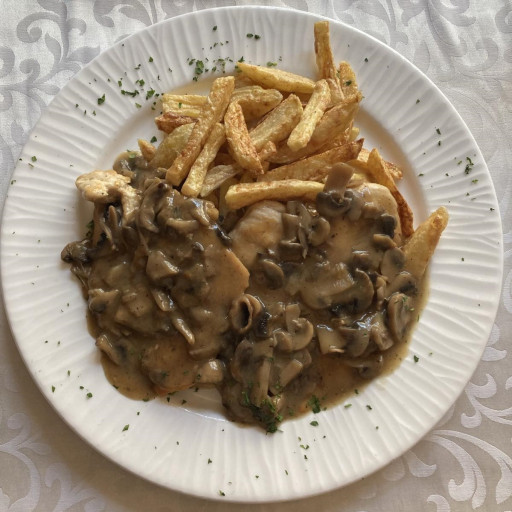 Pileća prsa u sosu od pečuraka 350g