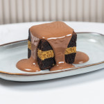 Brownie with pistachios and kadaif