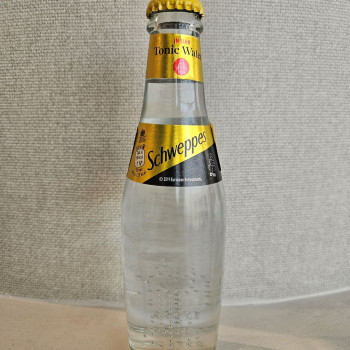 Schweppes tonic