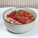 Granola pistachio raspberry