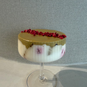 Japanski cheesecake pistać malina