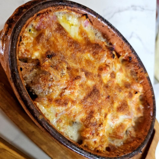 Sašini ćevapi u grnčariji 350gr