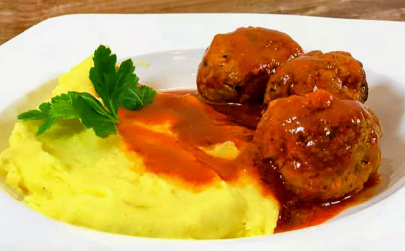 Ćufte u paradajz sosu