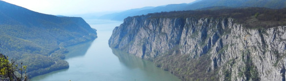 Pešačka staza Ploče