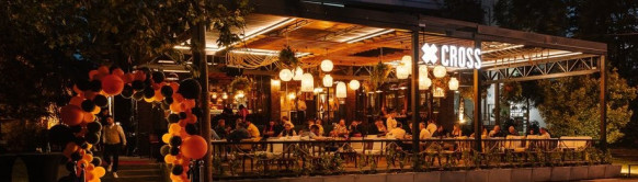 Restoran Cross on The Kej