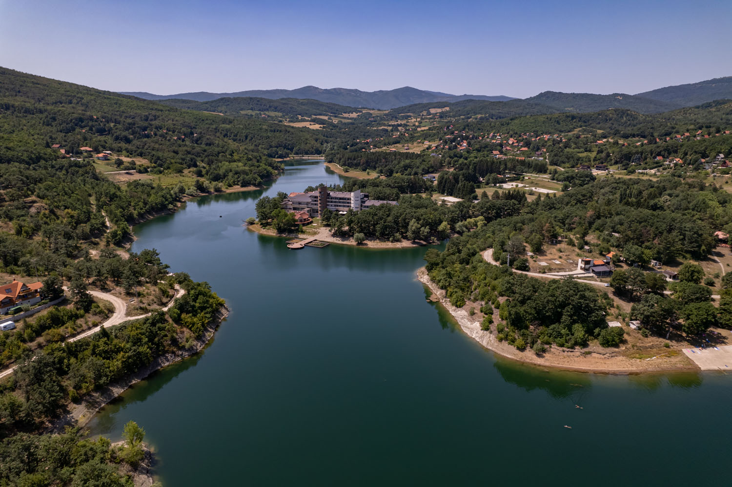 Borsko jezero