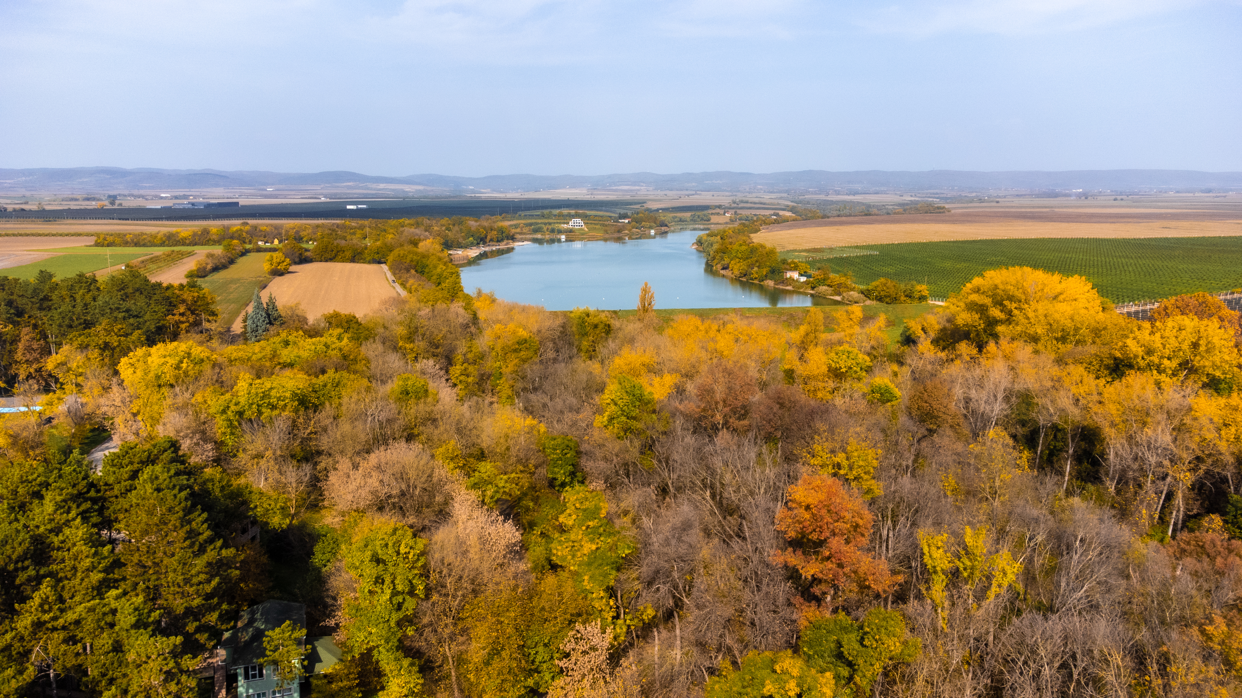 Izletište i Jezero Borkovac